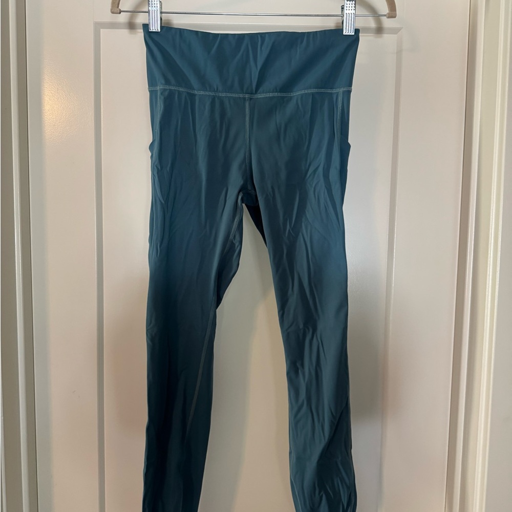 Vuori Ocean Blue Leggings